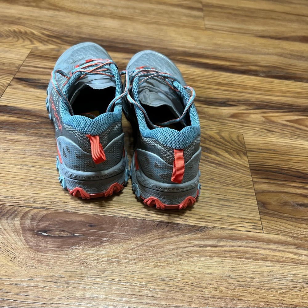 La Sportiva Shoes Women’s 6.5 - Picture 4 of 7